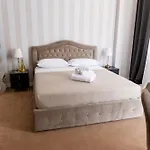 לינה וארוחת בוקר Le Notti Di Gioia בארי
